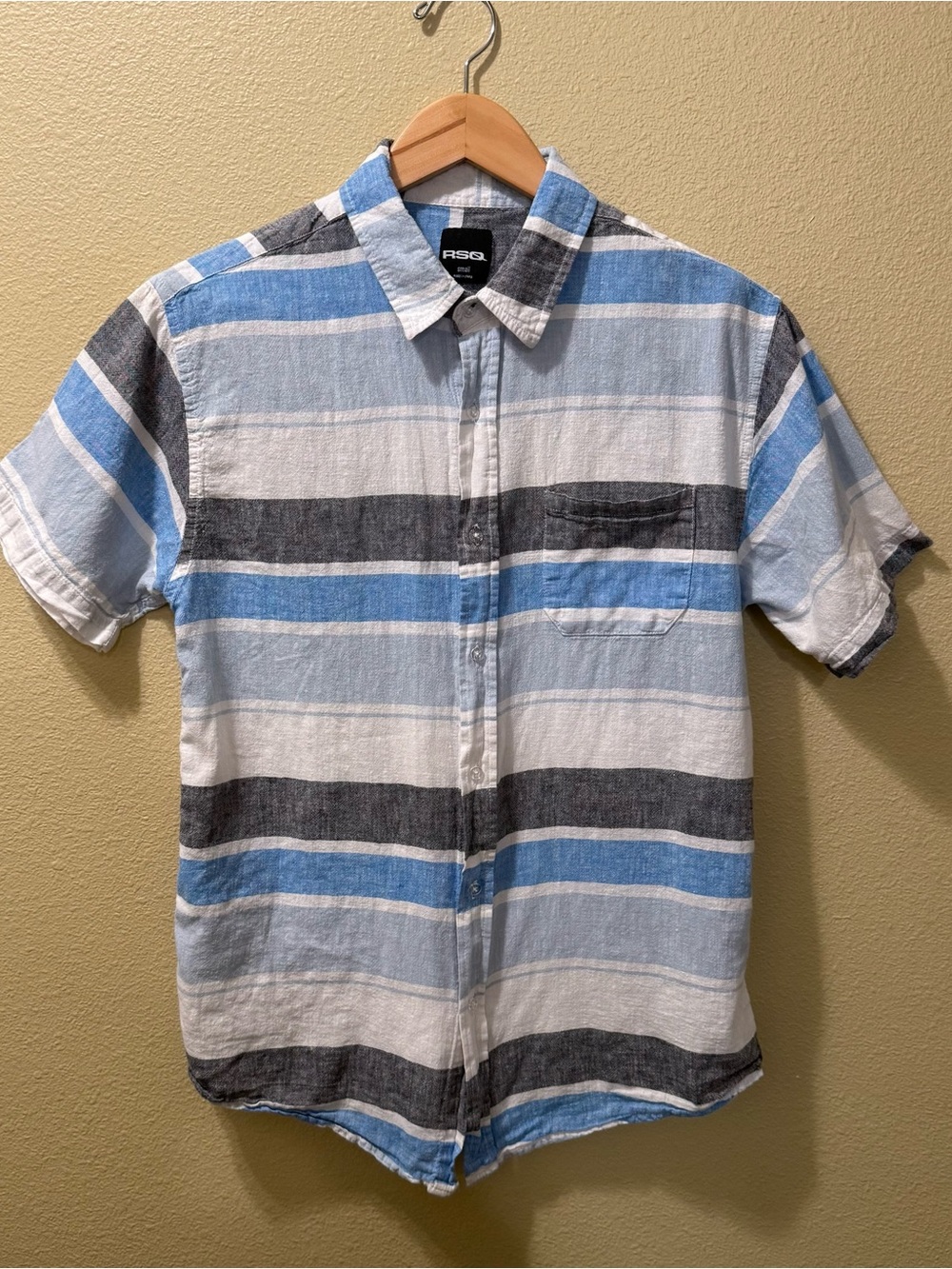 Men’s Small RSQ Blue White Striped Short Sleeve Button Up Casual Summer Shirt